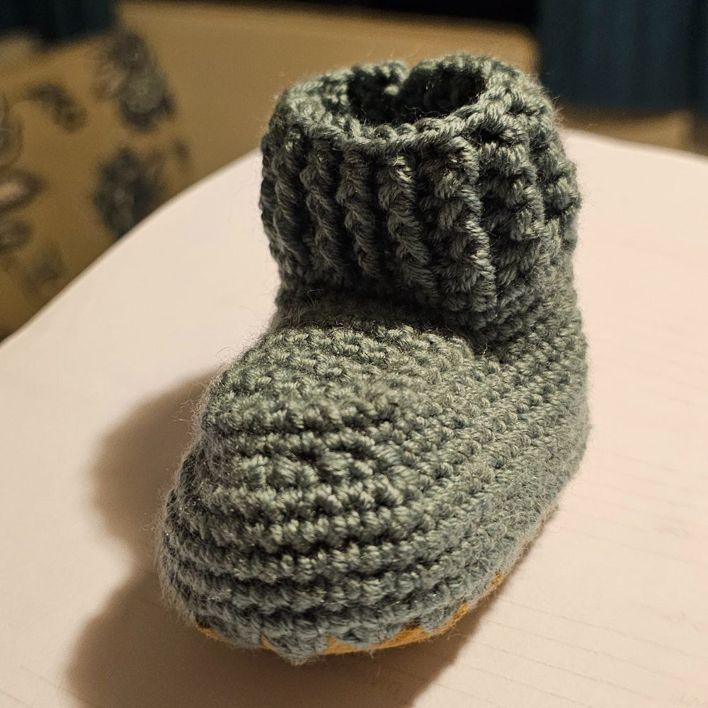 Crochet Baby Uggs Pattern | Crochet Australia